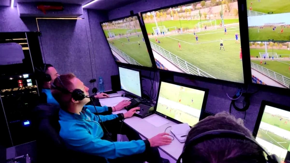 Schimbări la VAR în SuperLiga! Decizia luată de FRF după valul de greșeli