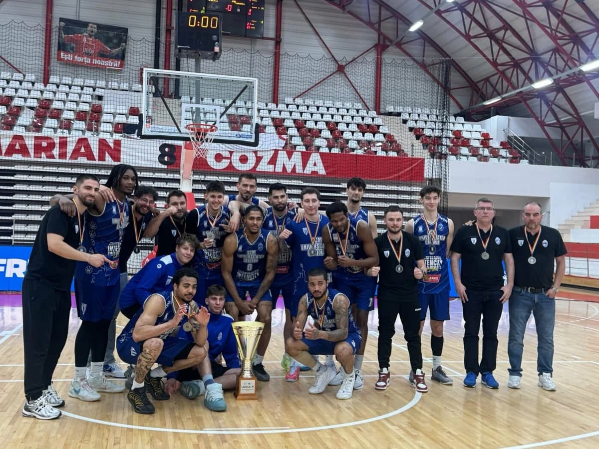 SCM Universitatea Craiova câştigă bronzul naţional la baschet masculin. Revenire uluitoare a oltenil