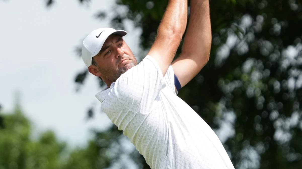 Scottie Scheffler, Cameron Young swap FedEx Cup points lead a third time