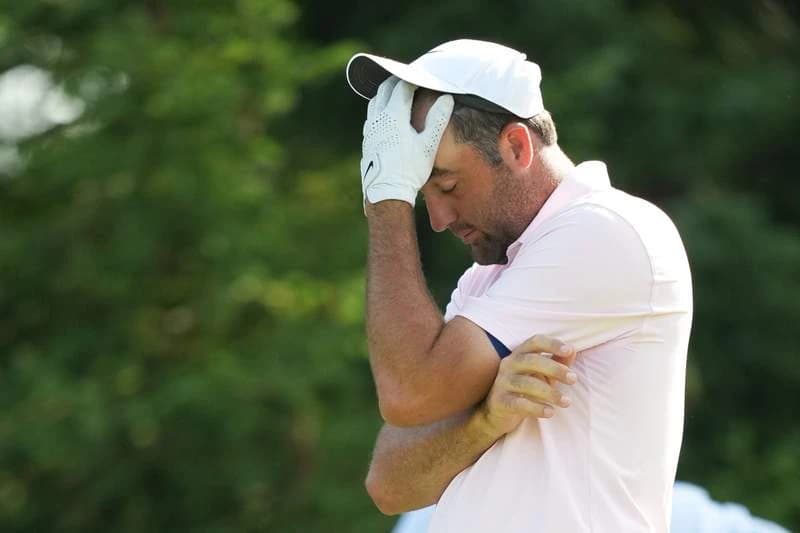 Scottie Scheffler had a shocking glaring weakness in his game during round one of the Memorial