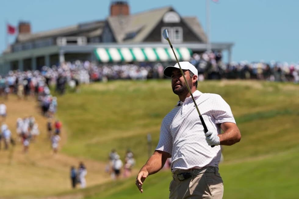 Scottie Scheffler has an eventful back nine to tie for second through three US Open rounds