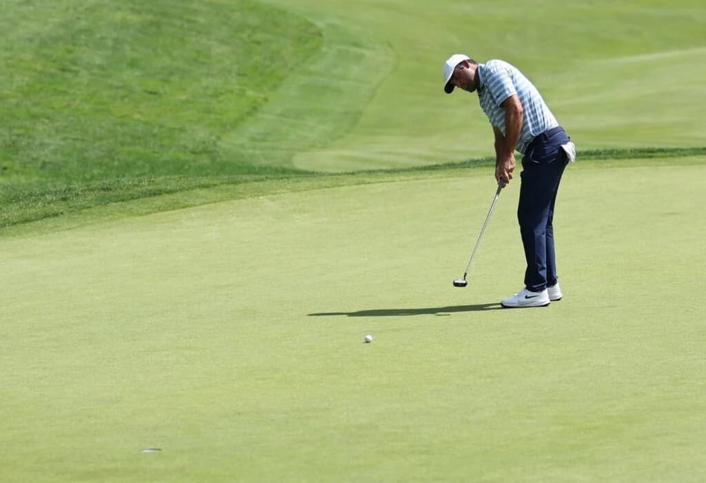 Scottie Scheffler inches from 59, leaps into lead at Travelers Championship