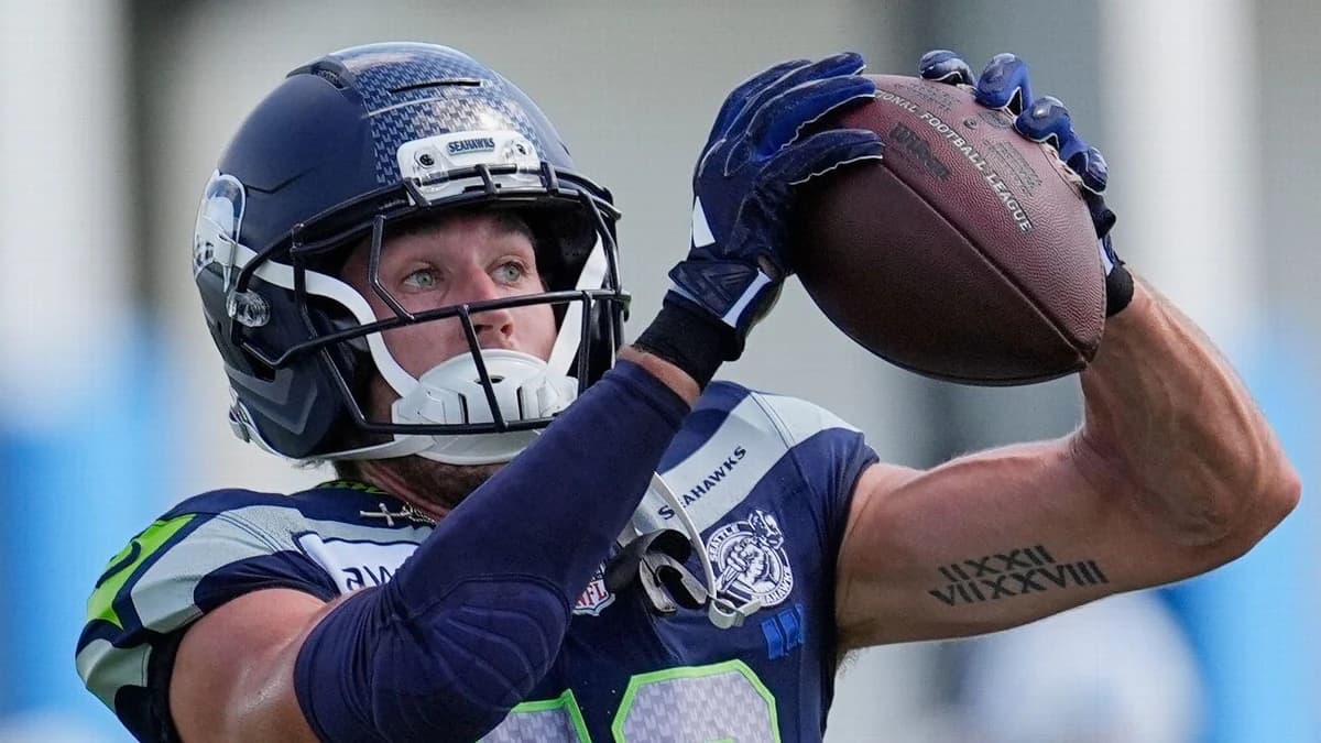Seahawks WR Bobo suffers 'serious' knee injury