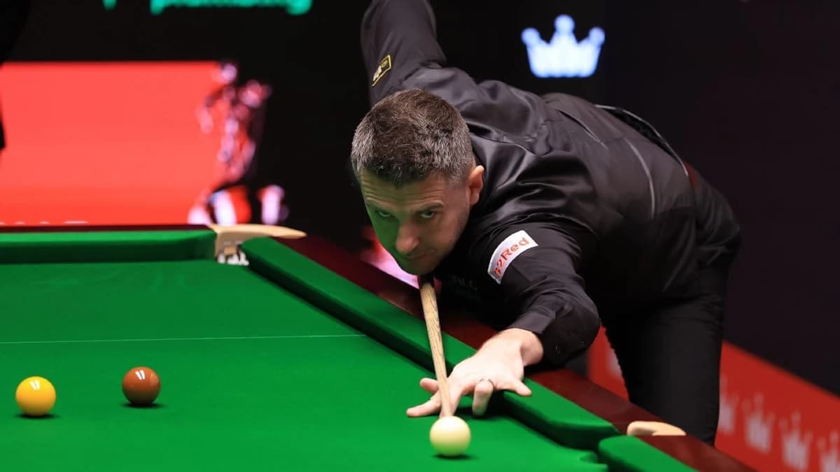 Selby slams 'horrific' Crucible conditions after exit