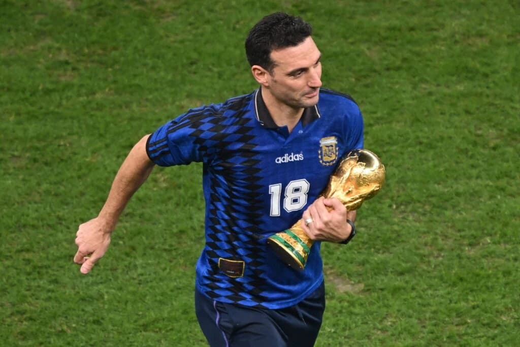 Selecționerul Lionel Scaloni, întrebat dacă finala Cupei Mondiale va fi ultimul meci al lui Messi la