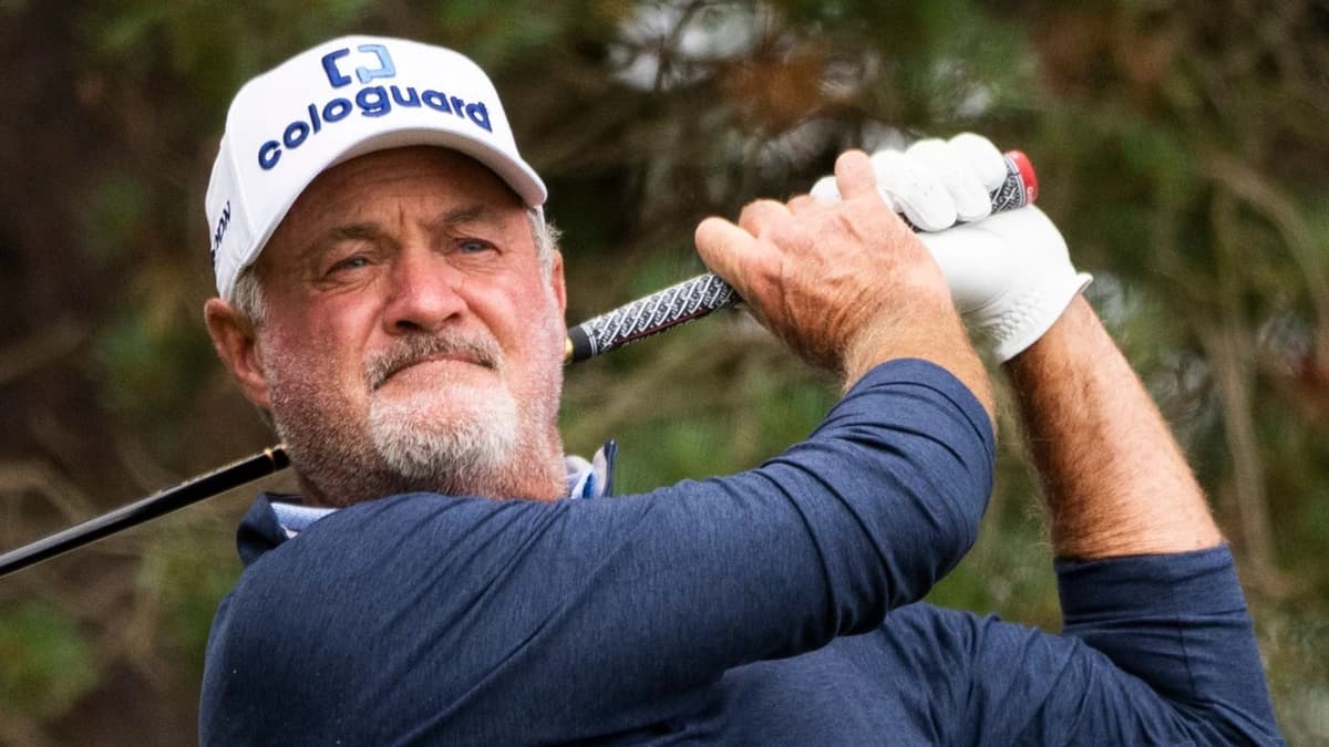 Senior Open: Jerry Kelly wins title at Gleneagles as Scotland's Stephen Gallacher produces round of