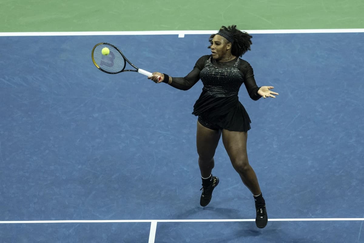 Serena Williams a revenit cu victorie la dublu, după patru ani de absenţă