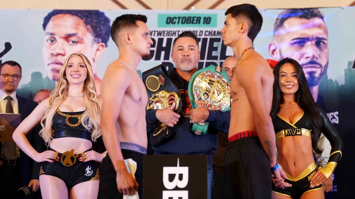 Sergio Mendoza shocks Ricardo Sandoval to become unified flyweight champion