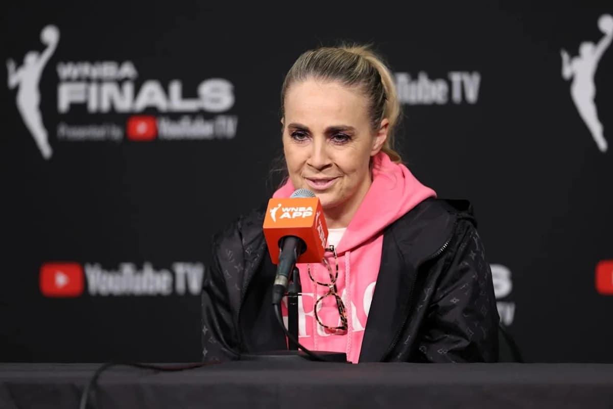 ‘She was ready’ – WNBA fans have a lot to say after Becky Hammon was ejected in Aces clash