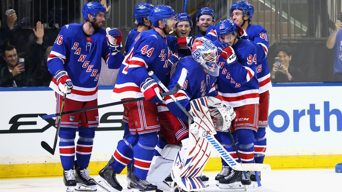 Shesterkin scores Rangers 1st goalie goal in win against Lightning