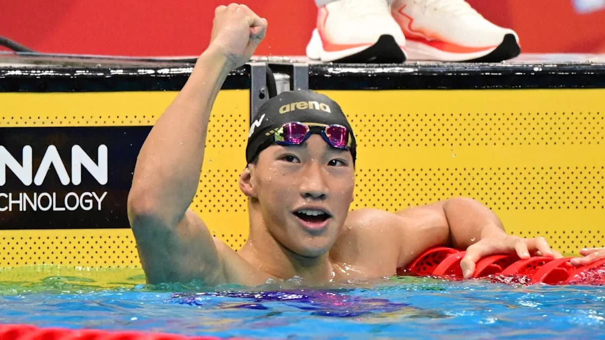 Shin Ohashi, 17, breaks 200m breaststroke world record, becomes first man to finish under 2:05