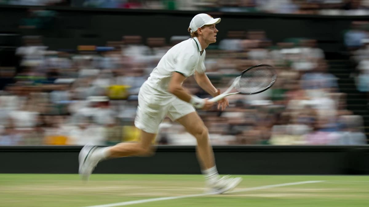 Sinner perfectly at home on Centre Court