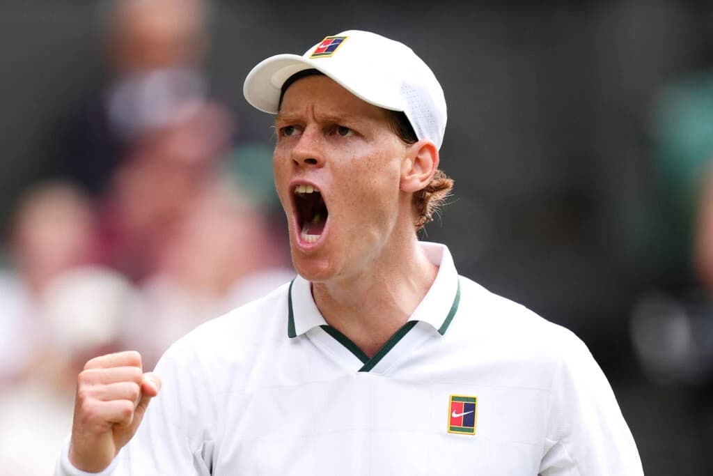 Sinner și Djokovic se califică în optimi la Wimbledon. Sârbul egalează un record al lui Federer