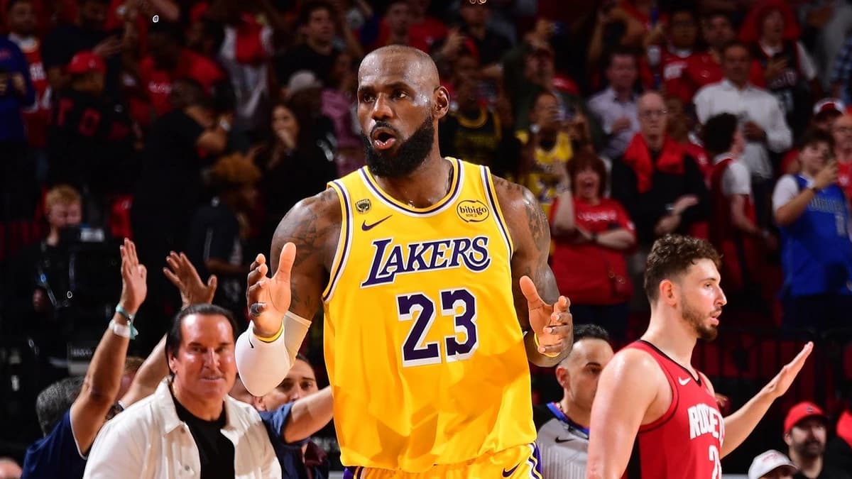 Sixers formally welcome LeBron James, ‘one of the greatest players to ever play the game'