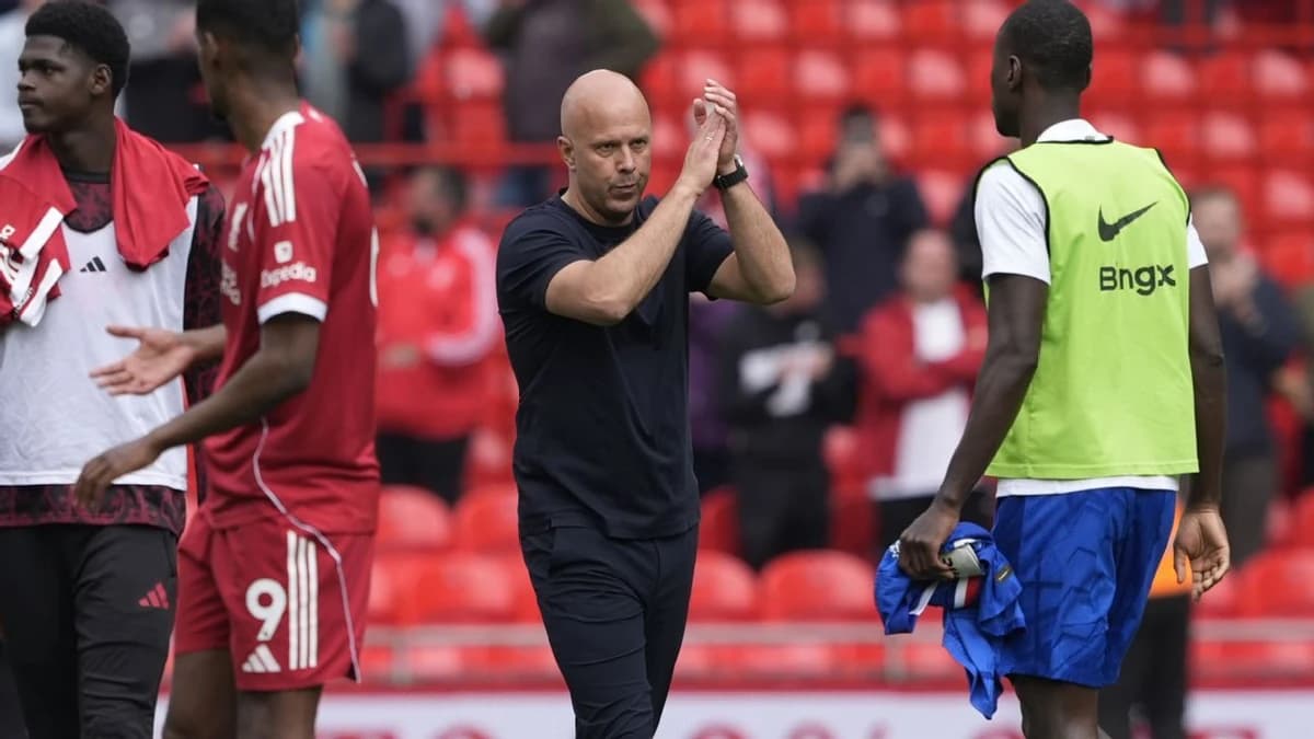 Slot on Liverpool boos: I can win back fans