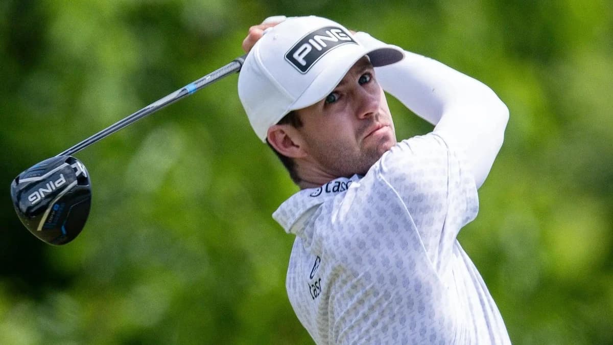 Smalley Finishes PGA Tour Regular Season No. 25 in FedExCup Standings, Advances to Playoffs