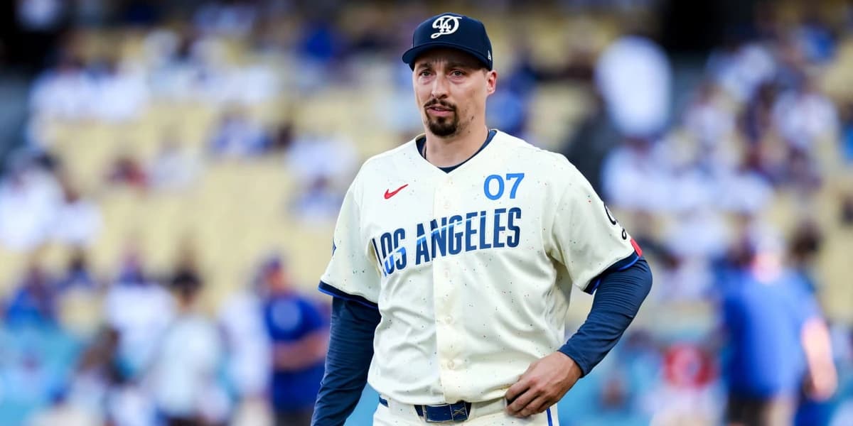 Snell needs surgery for loose bodies in elbow; return this year in play