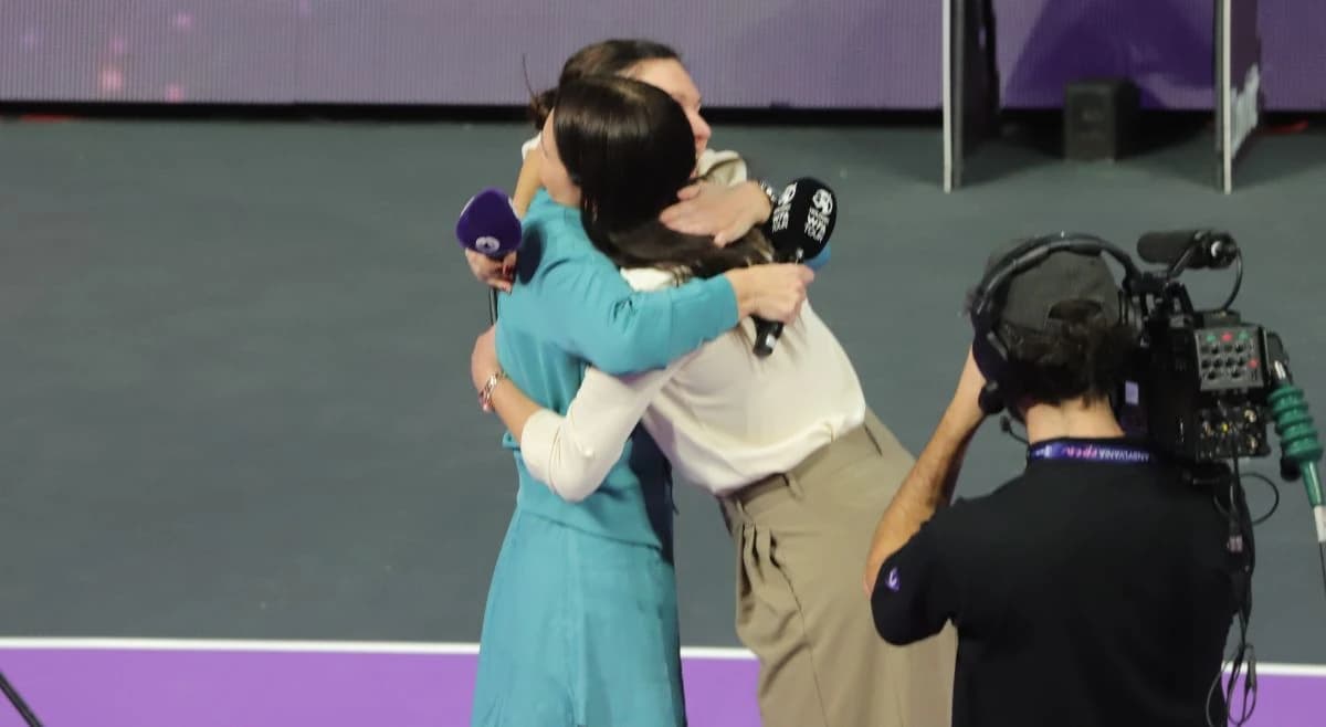 "Sorana ar trebui să se retragă sau să mai continue?" Răspunsul tranşant al Simonei Halep!