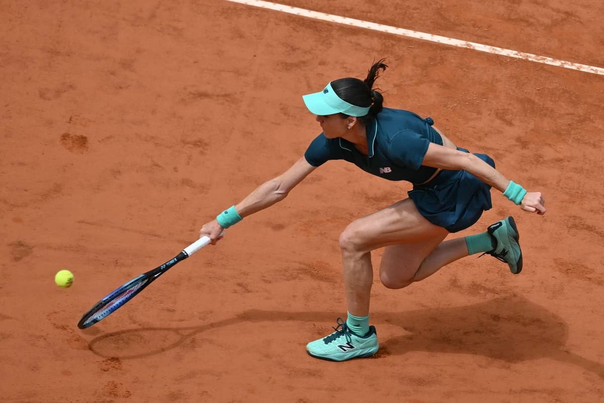 Sorana Cîrstea - Linda Noskova, ACUM, Digi Sport 2, în optimi la WTA Roma. 6-2 în primul set pentru