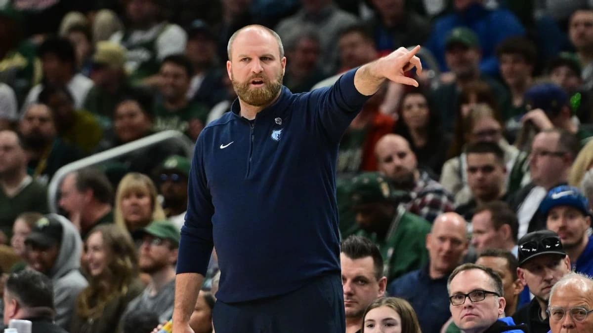 Sources: Bucks finalizing deal to hire Jenkins