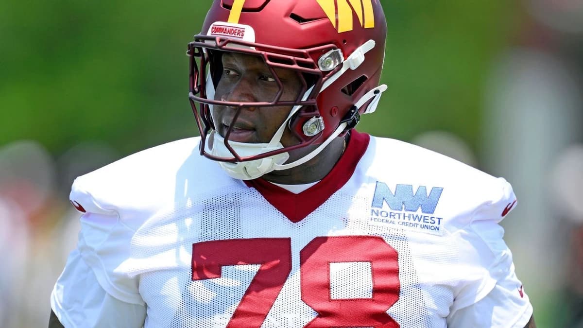 Sources: Commanders' Tunsil suffers torn triceps
