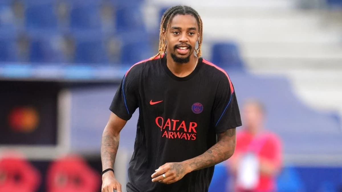 Sources: Liverpool reignite Barcola talks with PSG