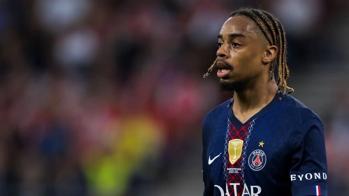 Sources: Liverpool to bid for PSG's Barcola