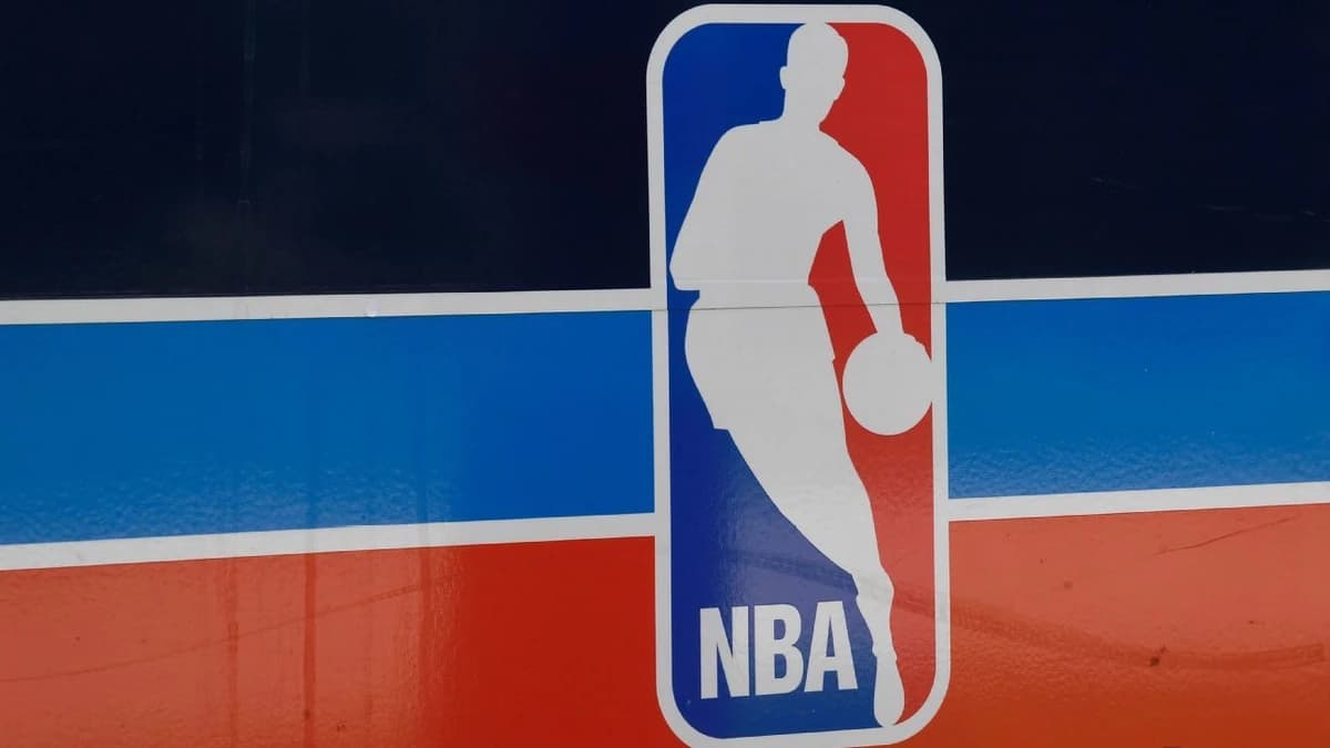 Sources: NBA reviewing finalists' bids for Vegas team in $12-13B range