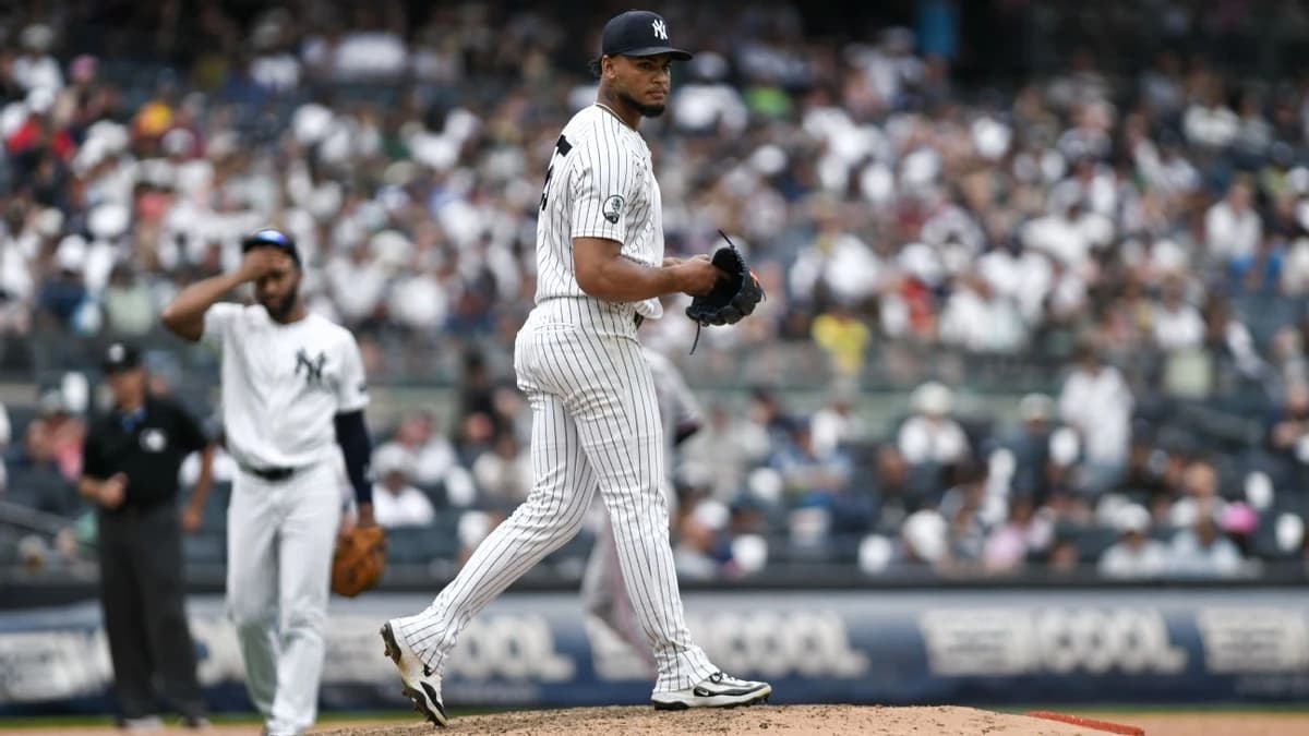 Sources: Pirates take shot, trade for Yanks' Doval