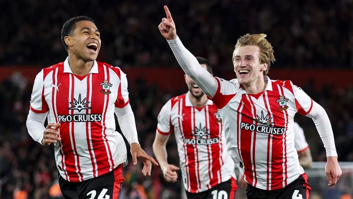 Southampton 2-1 Middlesbrough (AET; Agg: 2-1): Shea Charles' extra-time winner sends Saints to Champ