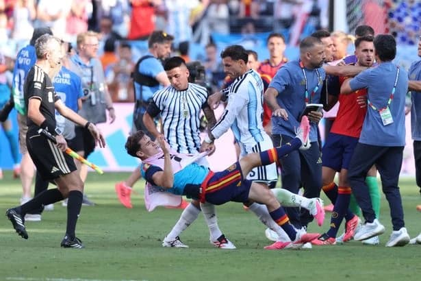 Spain vs Argentina 'disgrace', World Cup final punches thrown, FIFA urged to respond