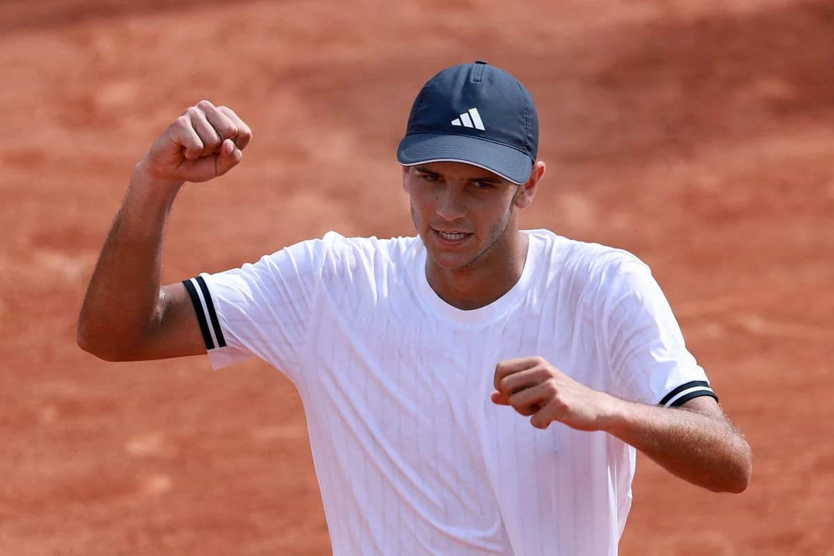 Spanish tennis star Rafael Jodar denies pushing ball girl during dramatic French Open win