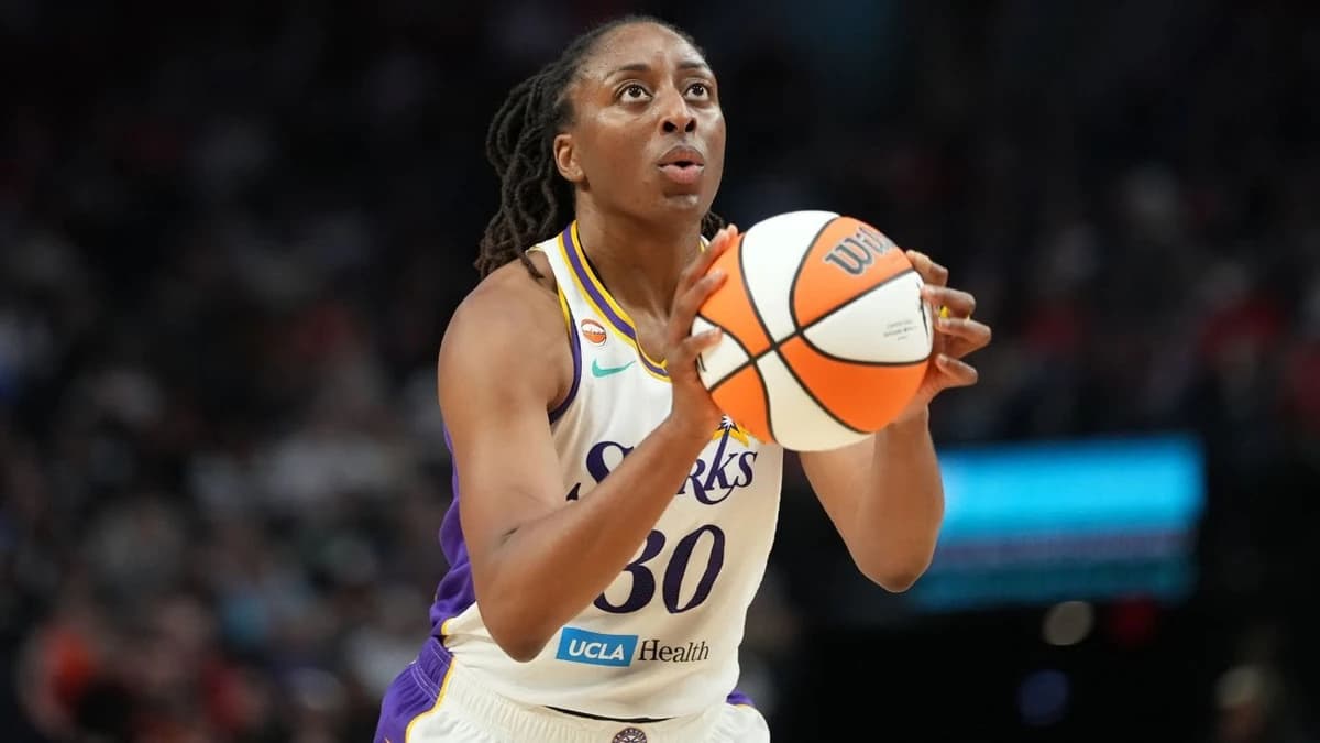 Sparks star Ogwumike retiring at end of season