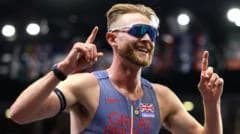 Speed suits & altitude rooms - how Kerr plans to beat mile world record