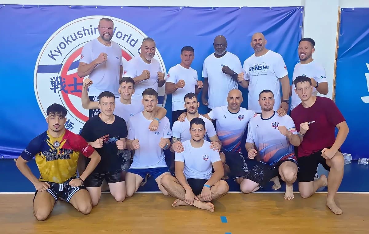Sportivii şi antrenorii Clubului K1 Galaţi au participat la SENSHI Summer Camp 2026, alături de lege