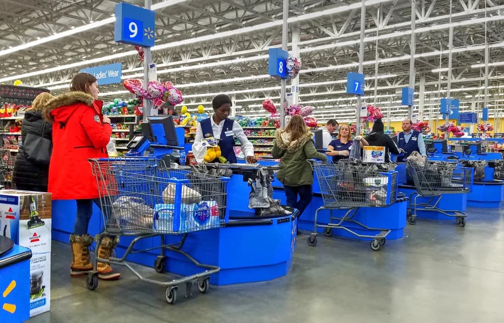 Sports retailers and discounters gaining ground worldwide, electronics retailers under pressure