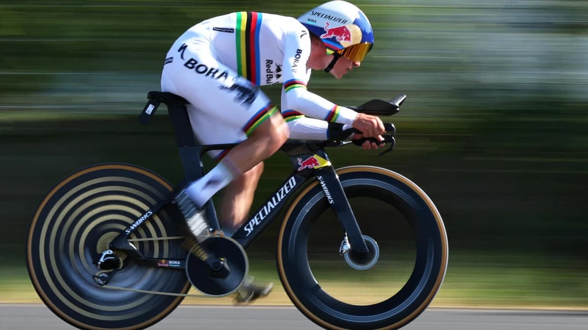 Sports - Tour de France: Evenepoel wins time trial to strengthen second overall
