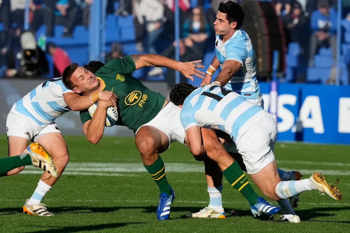 Springboks edge Argentina as Siya Kolisi limps off with a recurring hamstring injury