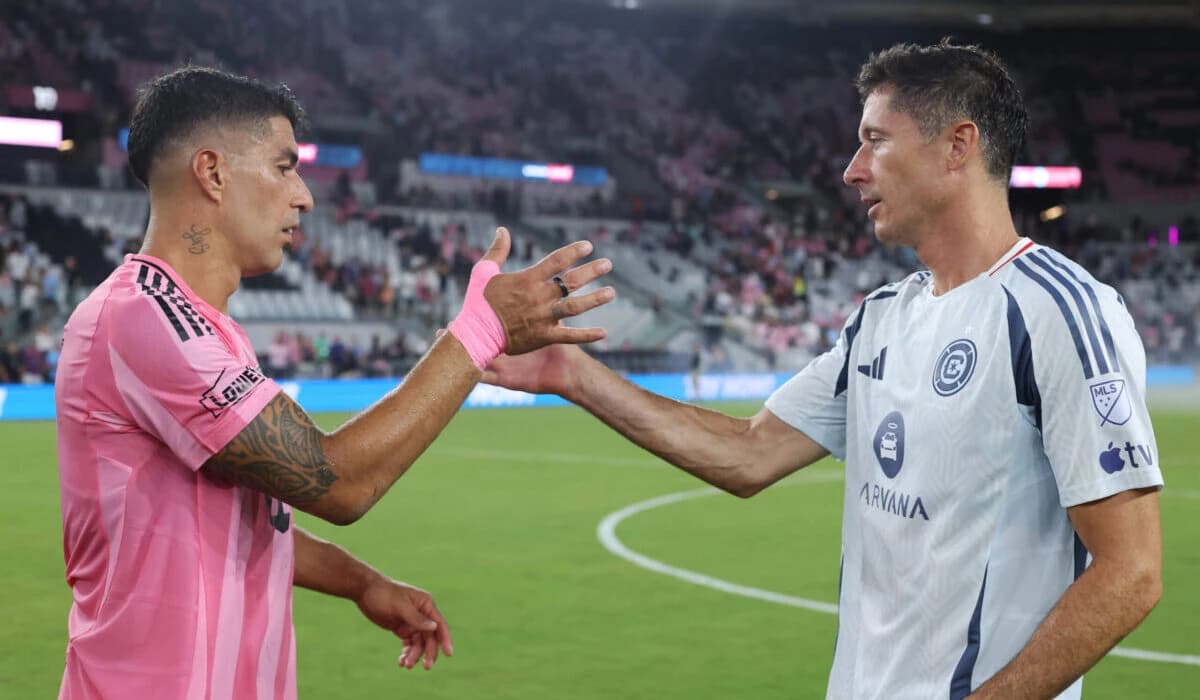 Suarez i-a stricat debutul lui Lewandowski în MLS. „Dublă” a uruguayanului + autogol de cascadorii r