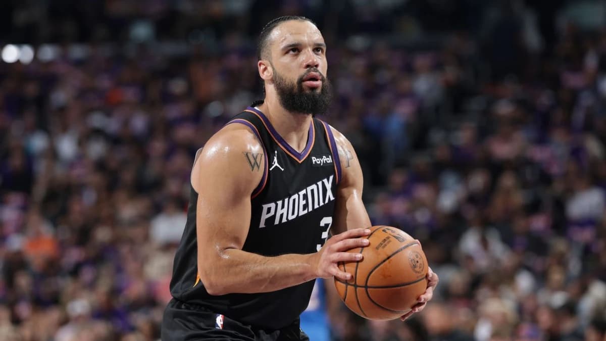 Suns keeping Brooks on 3-year, $73M extension