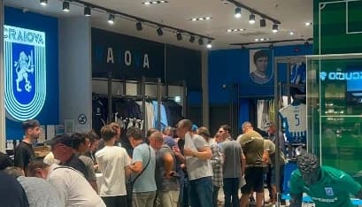 Suporterii Universității Craiova au făcut cozi pentru noile abonamente! Prețurile anunțate de campio