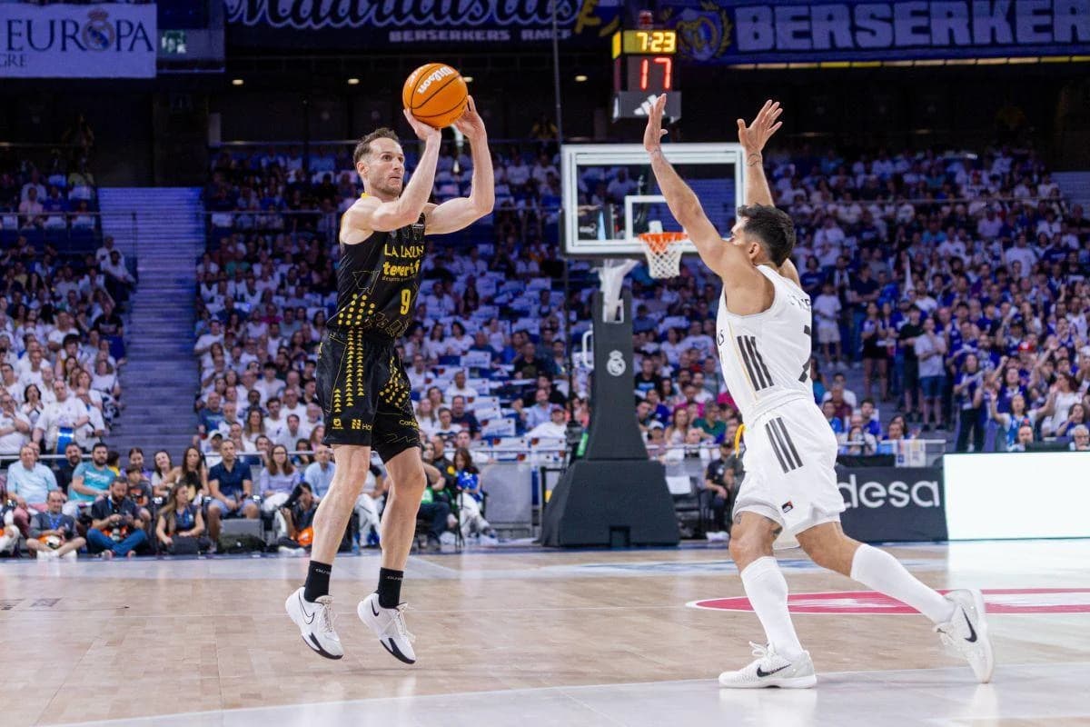Surpriză imensă în baschet! După ce a jucat finala Euroligii, Real Madrid a fost eliminată în „sfert