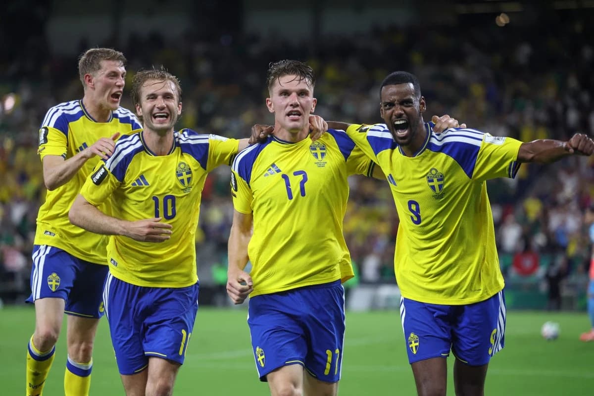 Sweden stamp mark as World Cup dark horses with Tunisia pummelling