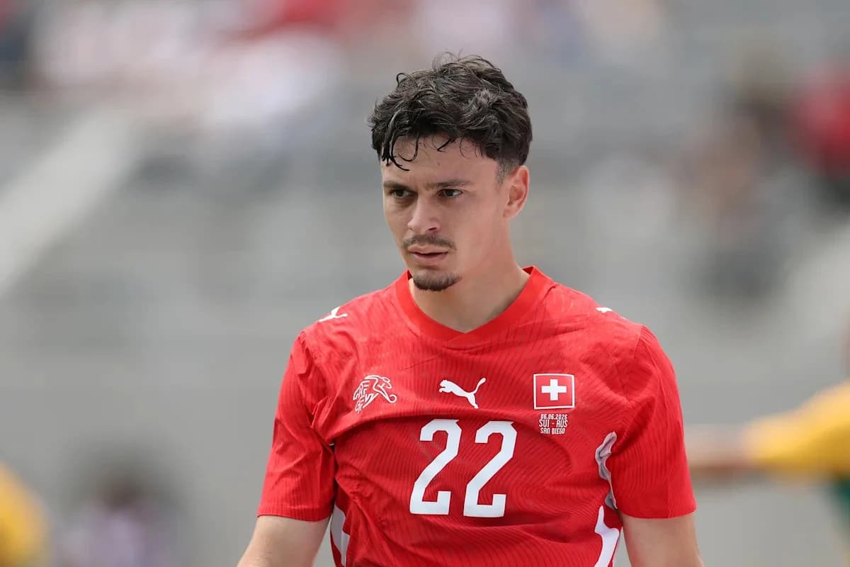 π± Switzerland spurn easiest goal of the Cup yet, but beat Algeria