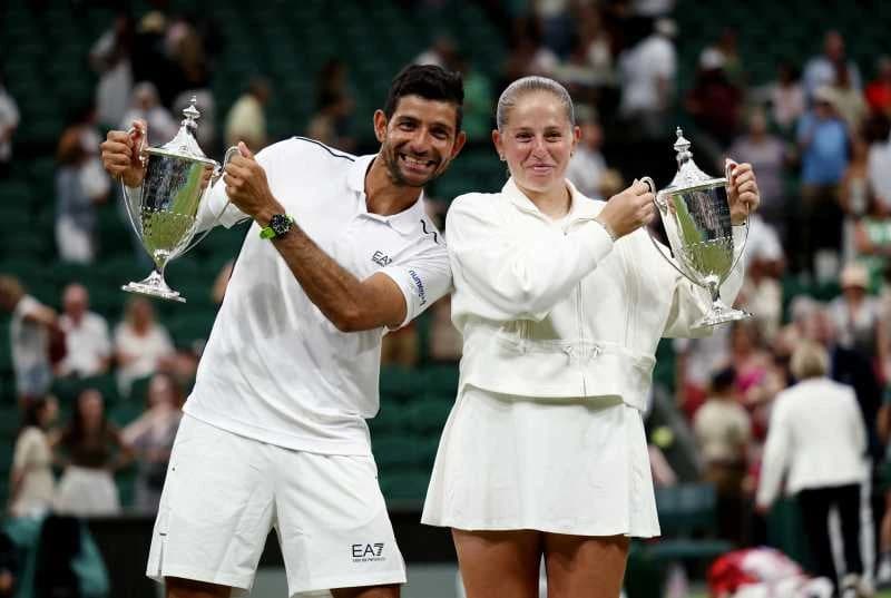 Tenis: Jelena Ostapenko și Marcelo Arevalo au câștigat titlul la Wimbledon în proba de dublu mixt