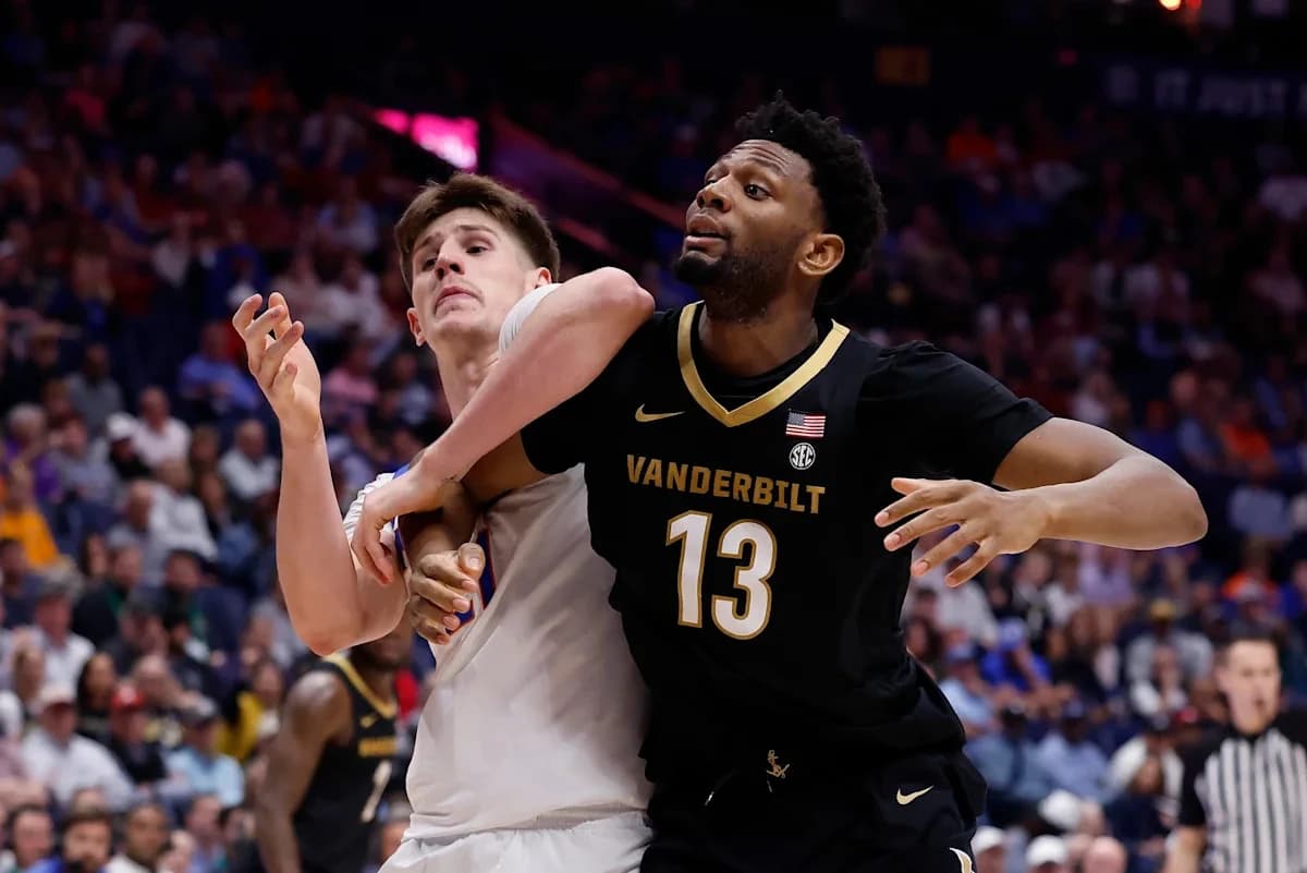 Tennessee connected to former Vanderbilt forward Jalen Washington