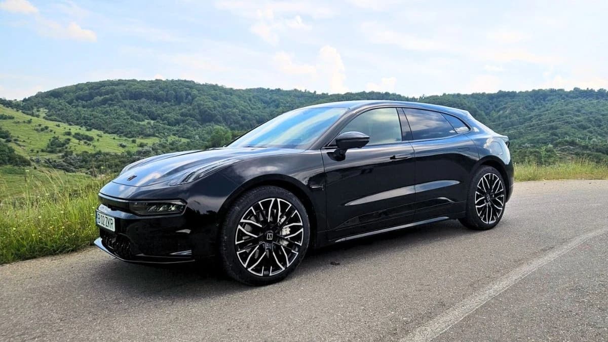 Test cu un shooting brake electric din China care intră în zona premium. Zeekr 001 are 544 CP și cos