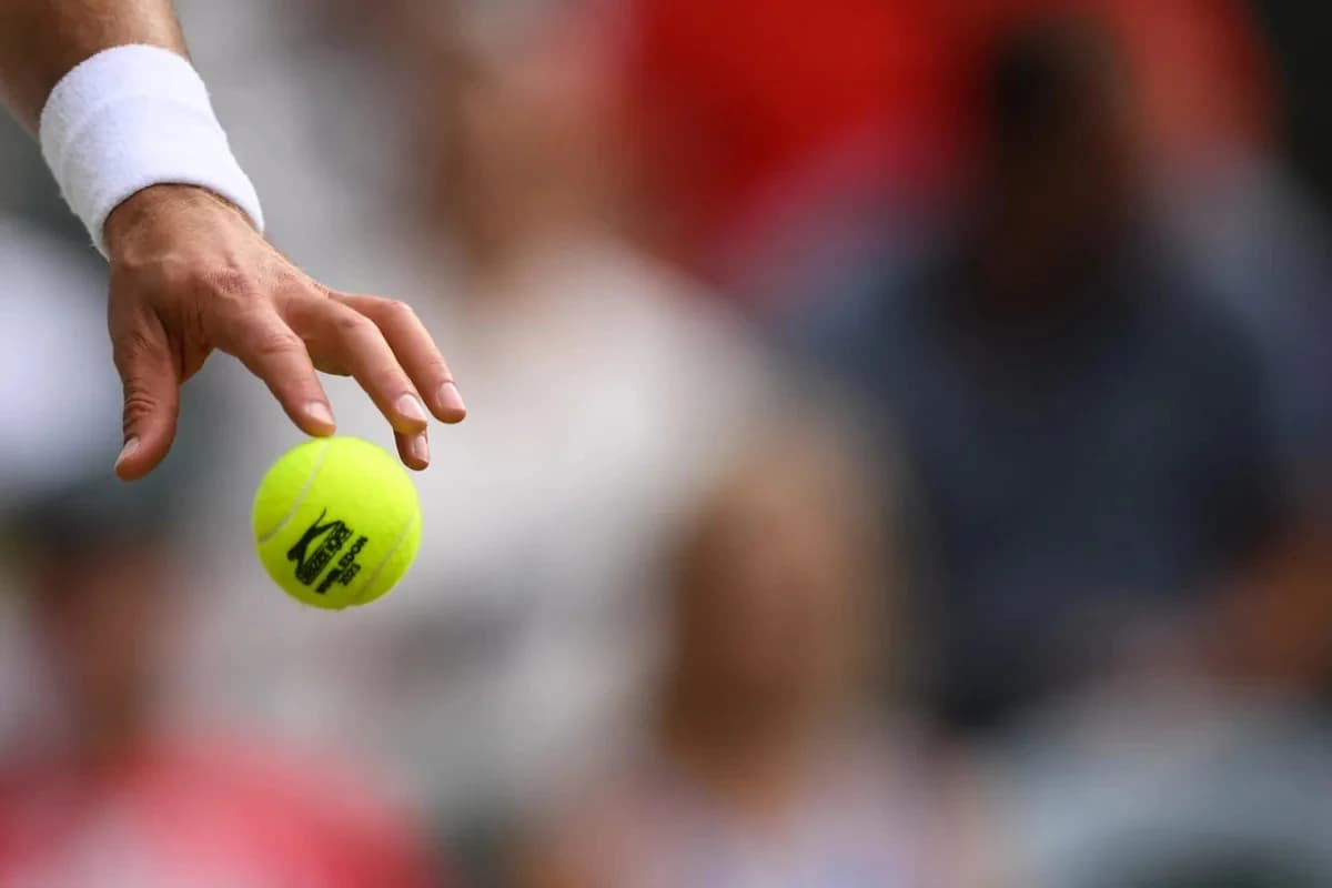 Texas men's tennis beats SMU 4-0, moves on to NCAA Round of 16