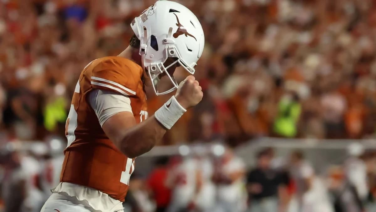 Texas rises to No. 1 as Ohio State and Oregon fall; Michigan back in Top 25