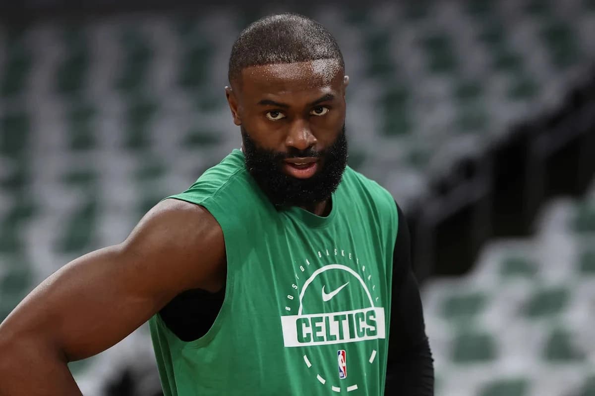 The Celtics' attempt to trade Jaylen Brown for Giannis Antetokounmpo failed. What's the fallout in B